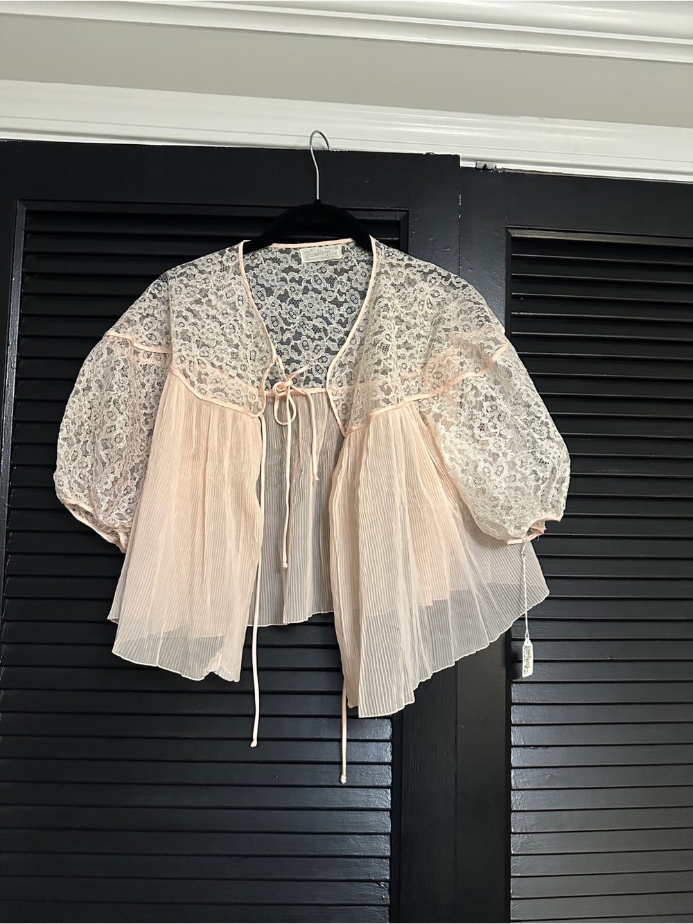 Vintage Sheer Lace Puff Sleeve Peplum Top - Light Blush